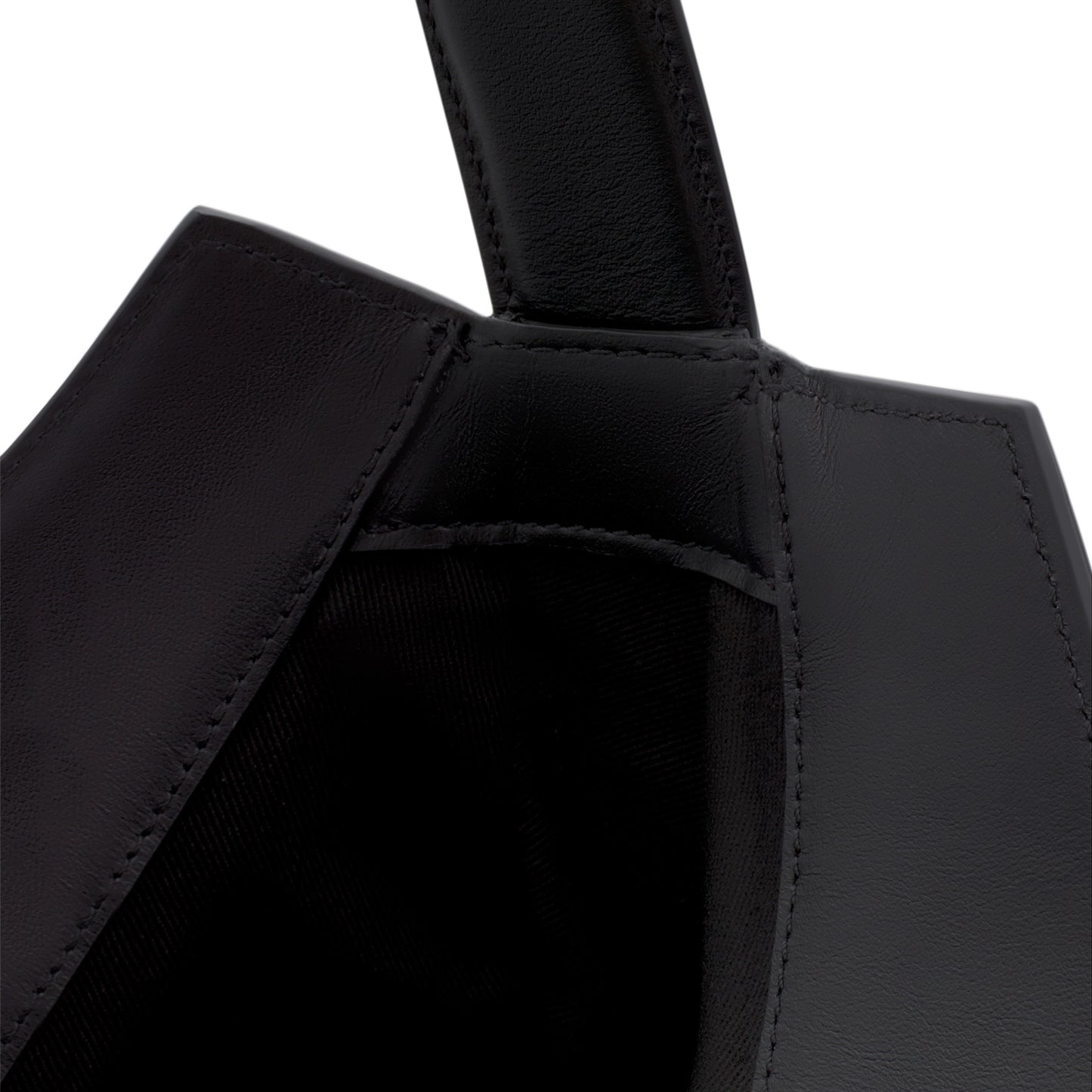 Small smooth spiral curve 02 bag