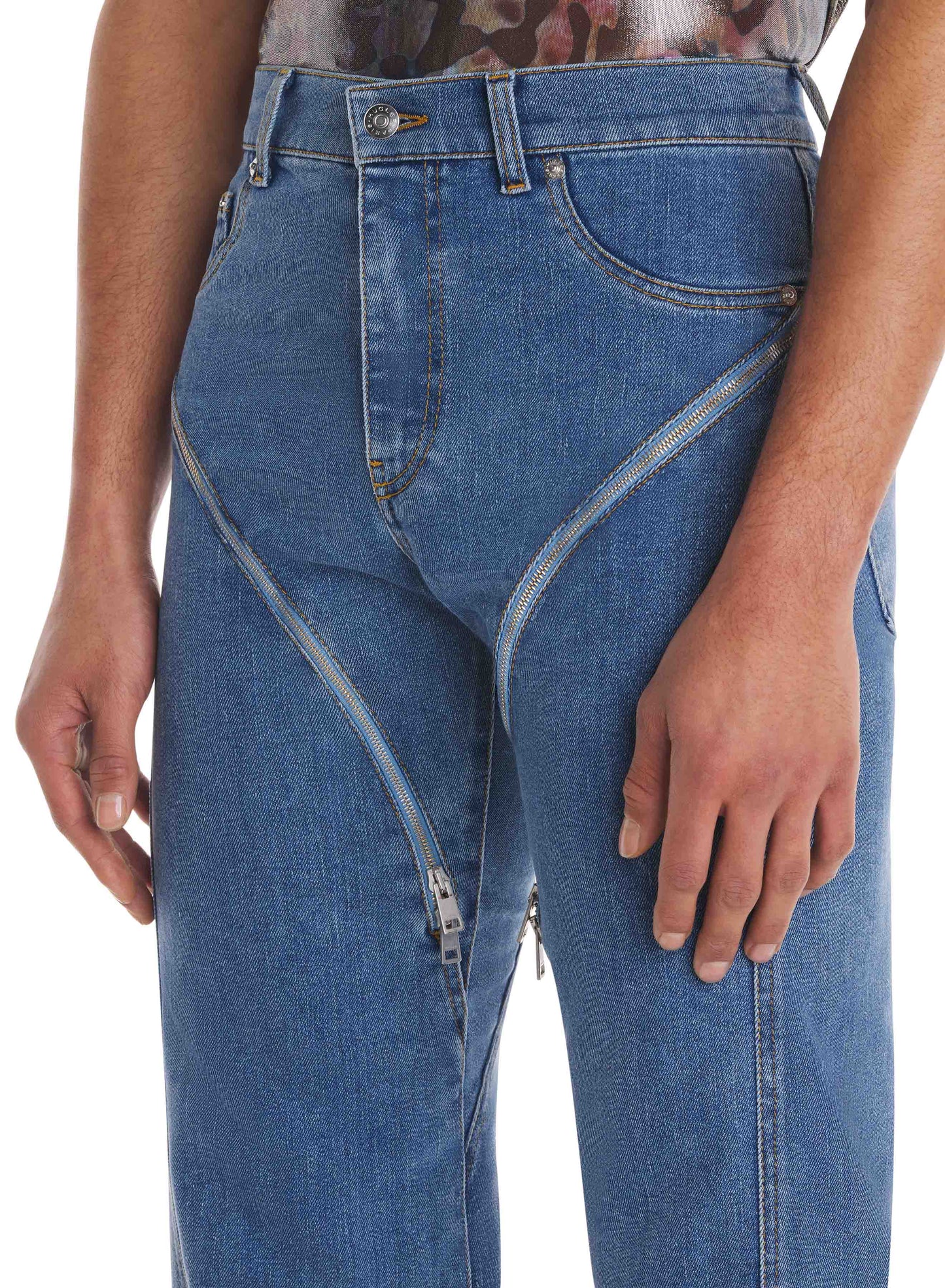 Cuffed zipper jeans