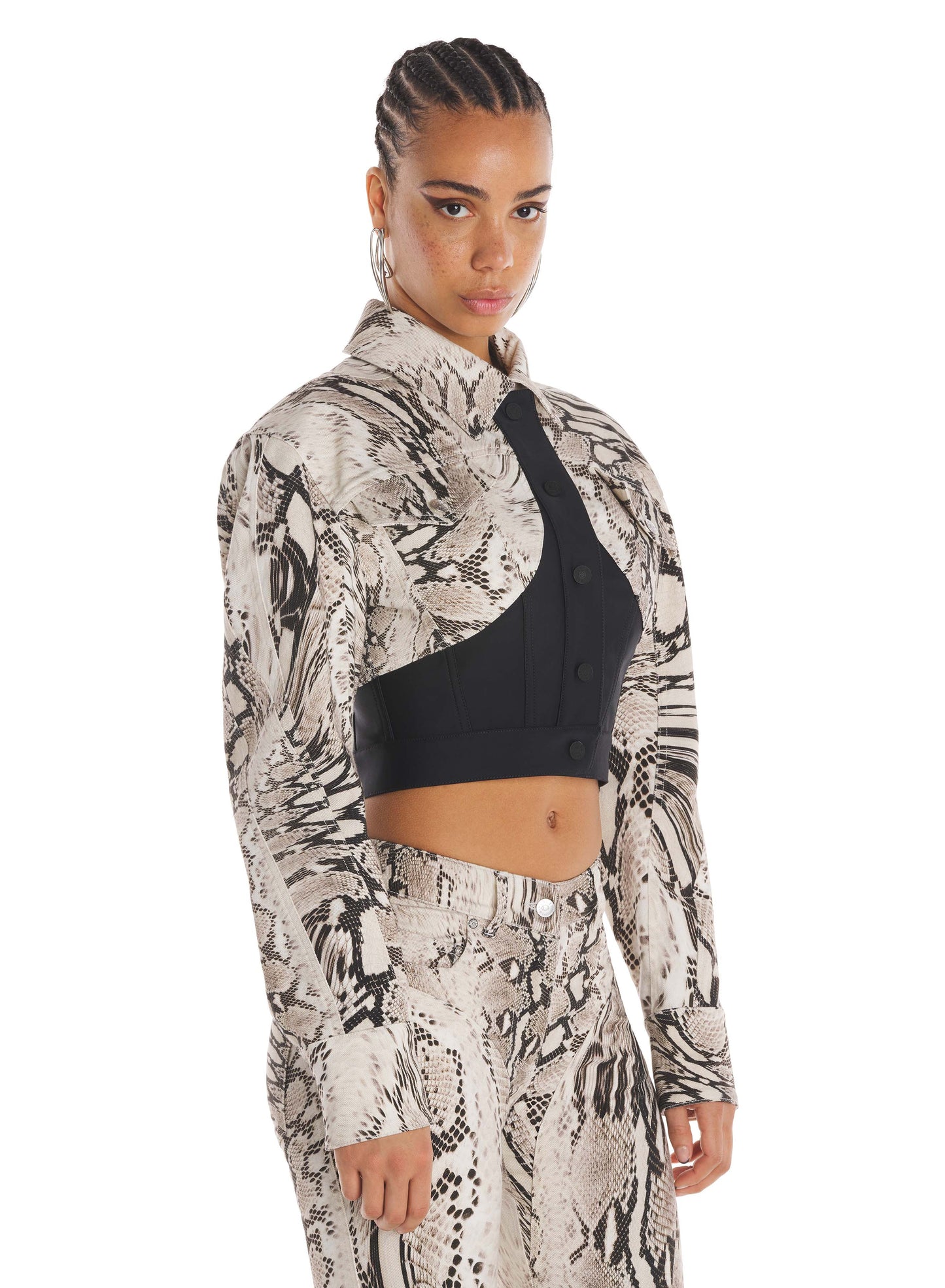 Cropped denim jacket