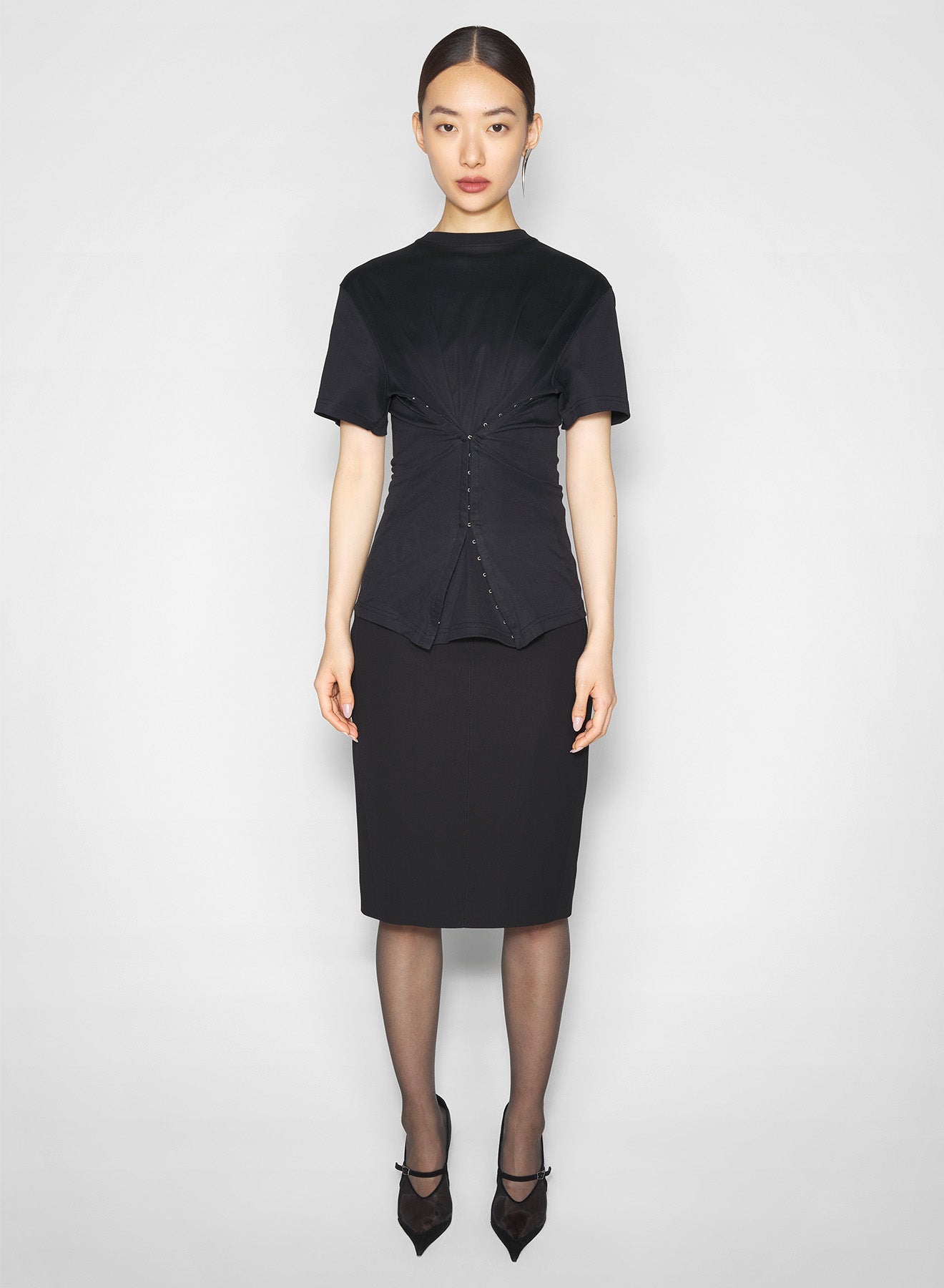 black cinched hook-and-eye t-shirt