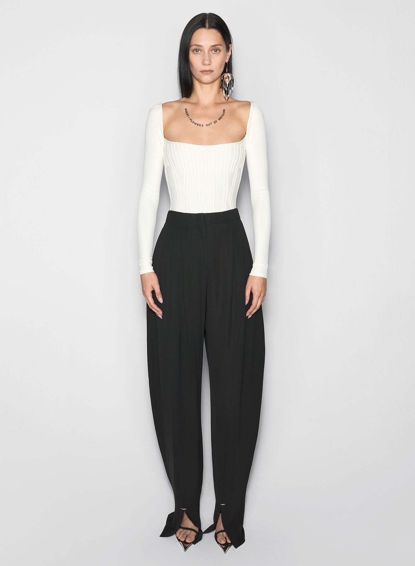 white boning detail knit top