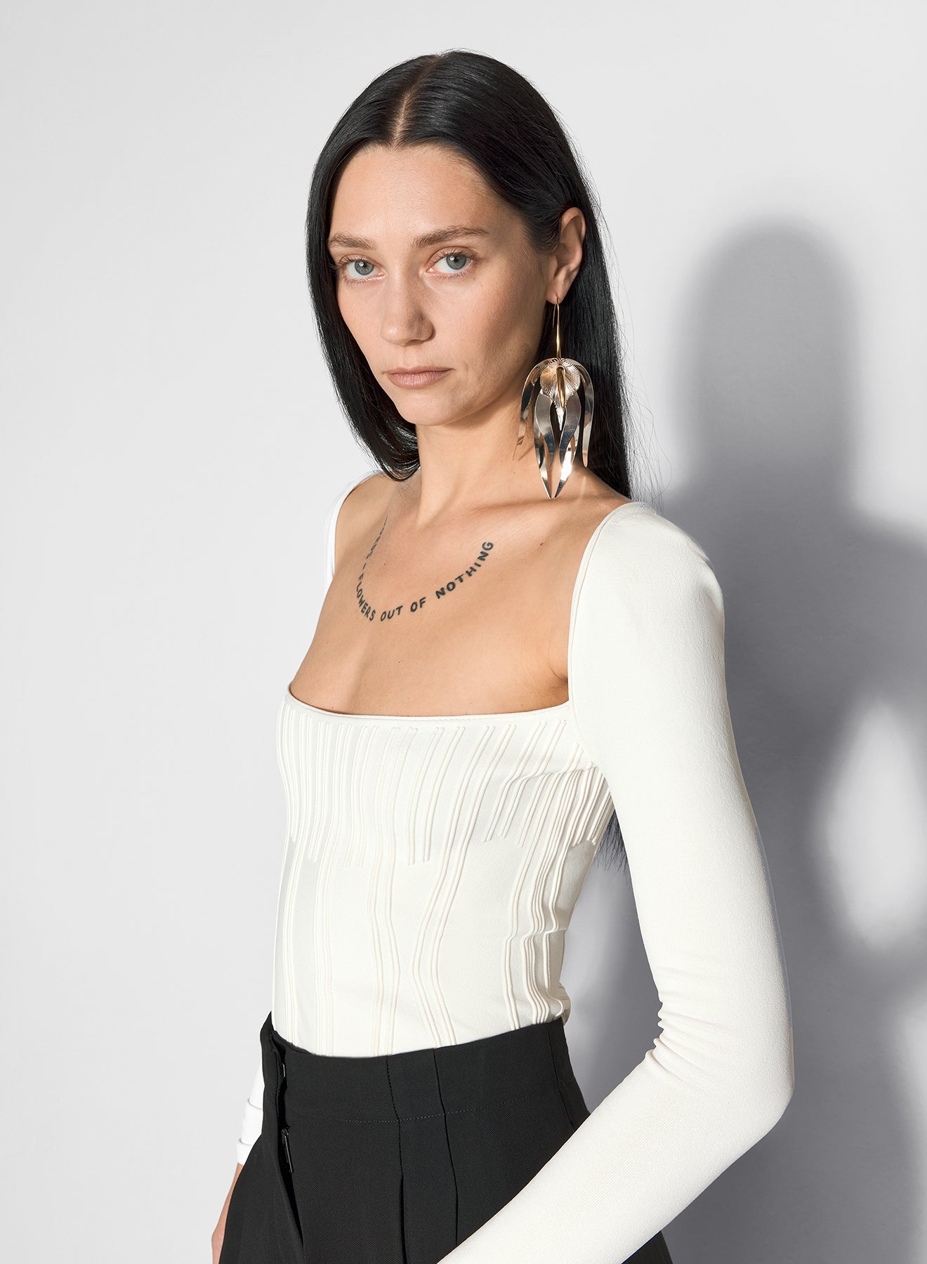 white boning detail knit top