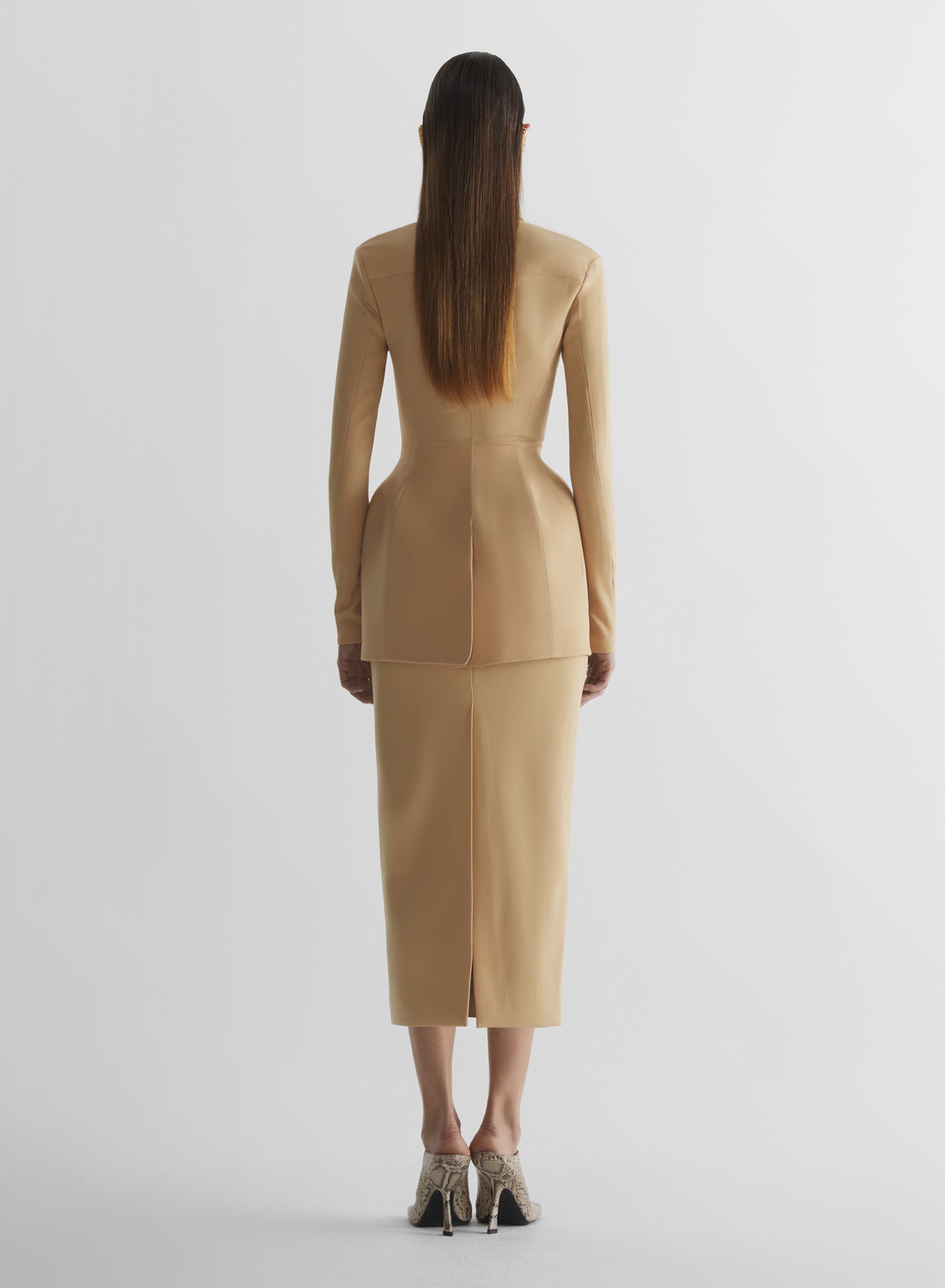 Hourglass shirt jacket