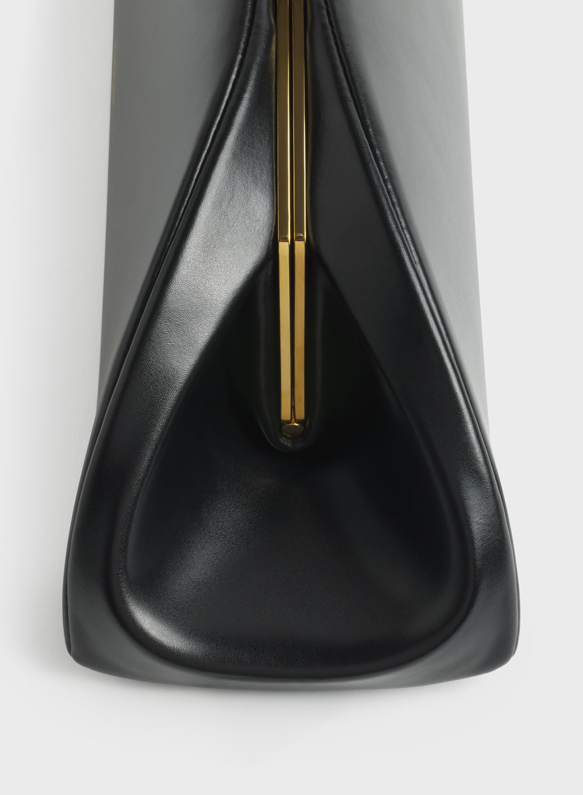 black lua clutch