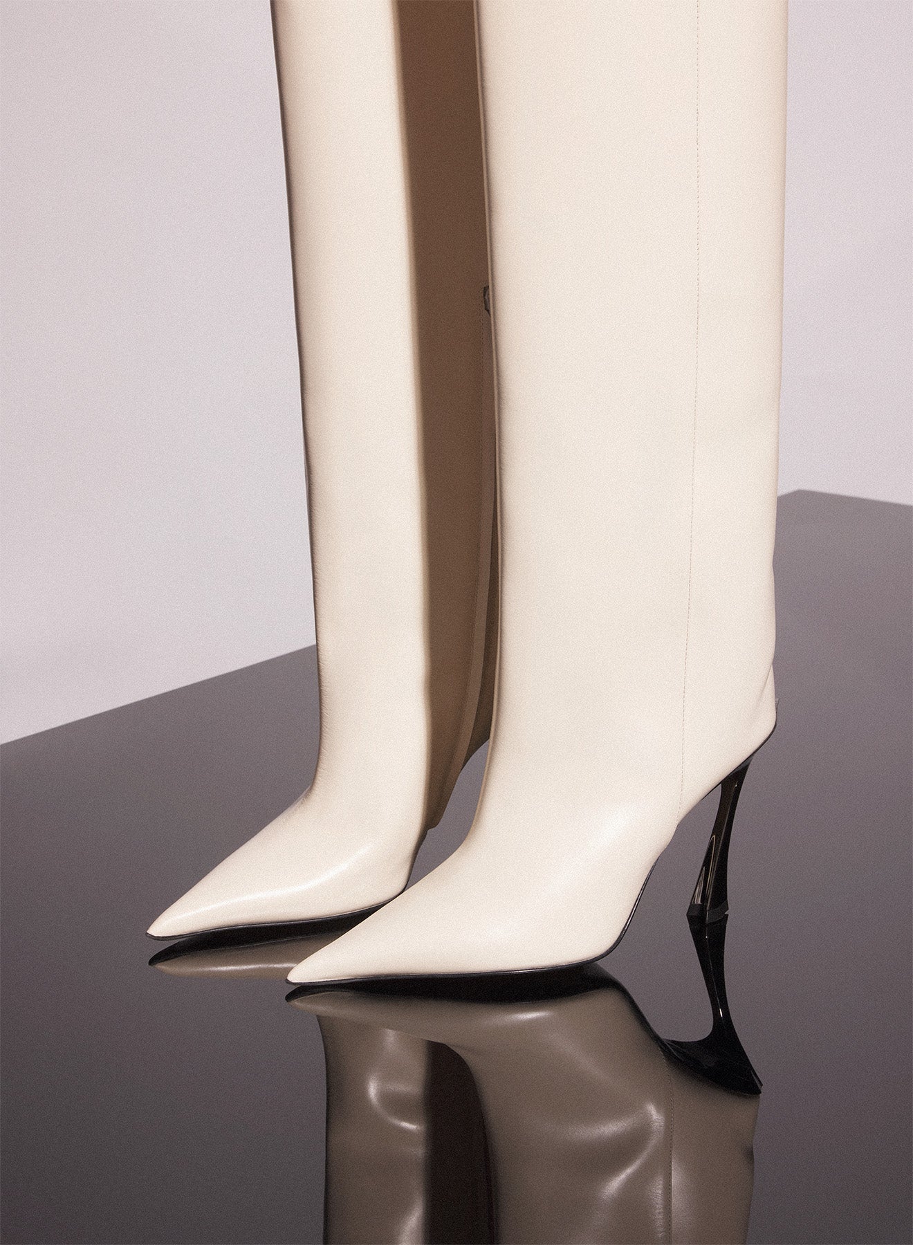 ivory shiny leather fang 95 boots