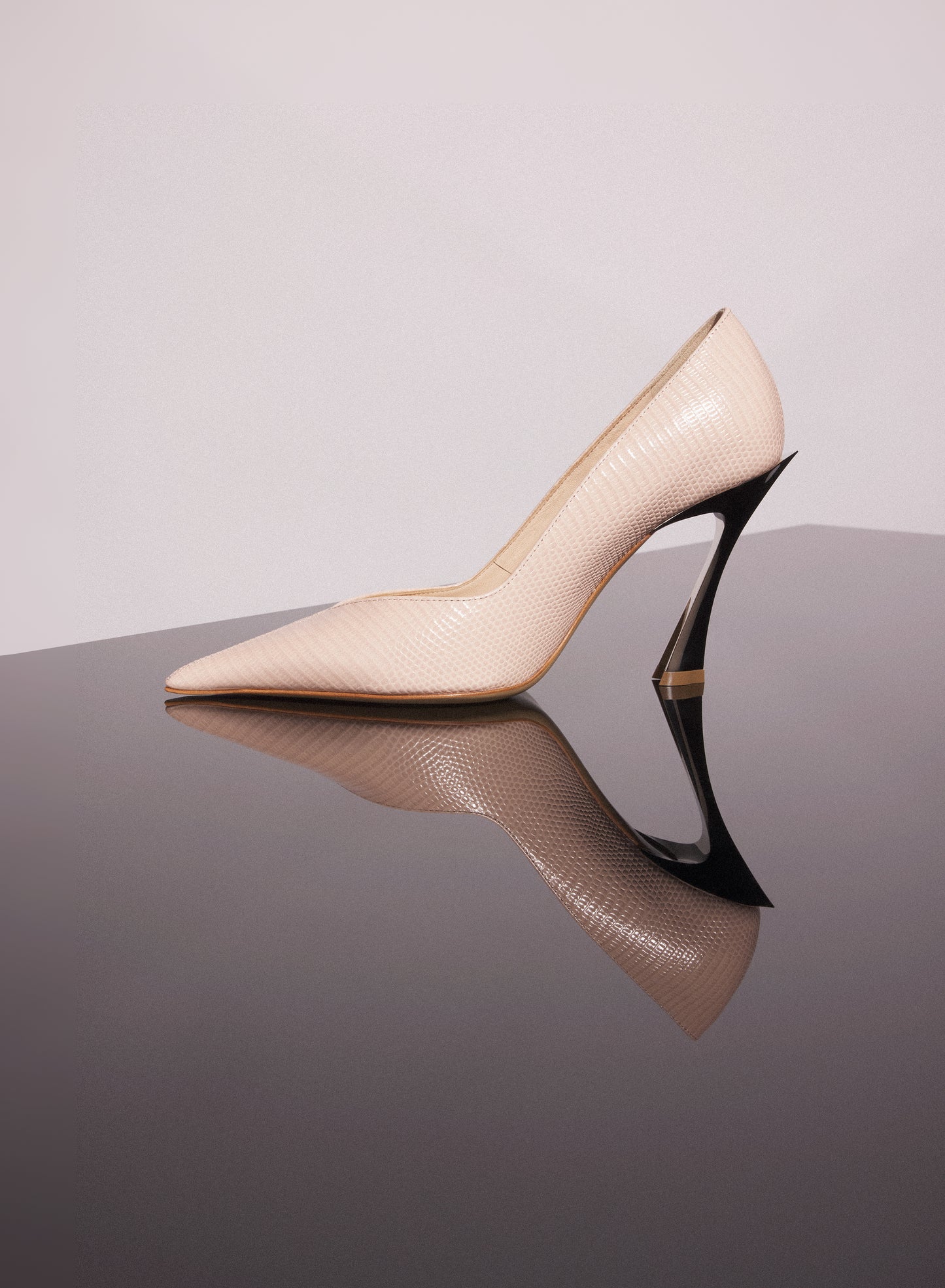 nude pink leather classic fang 95 pump