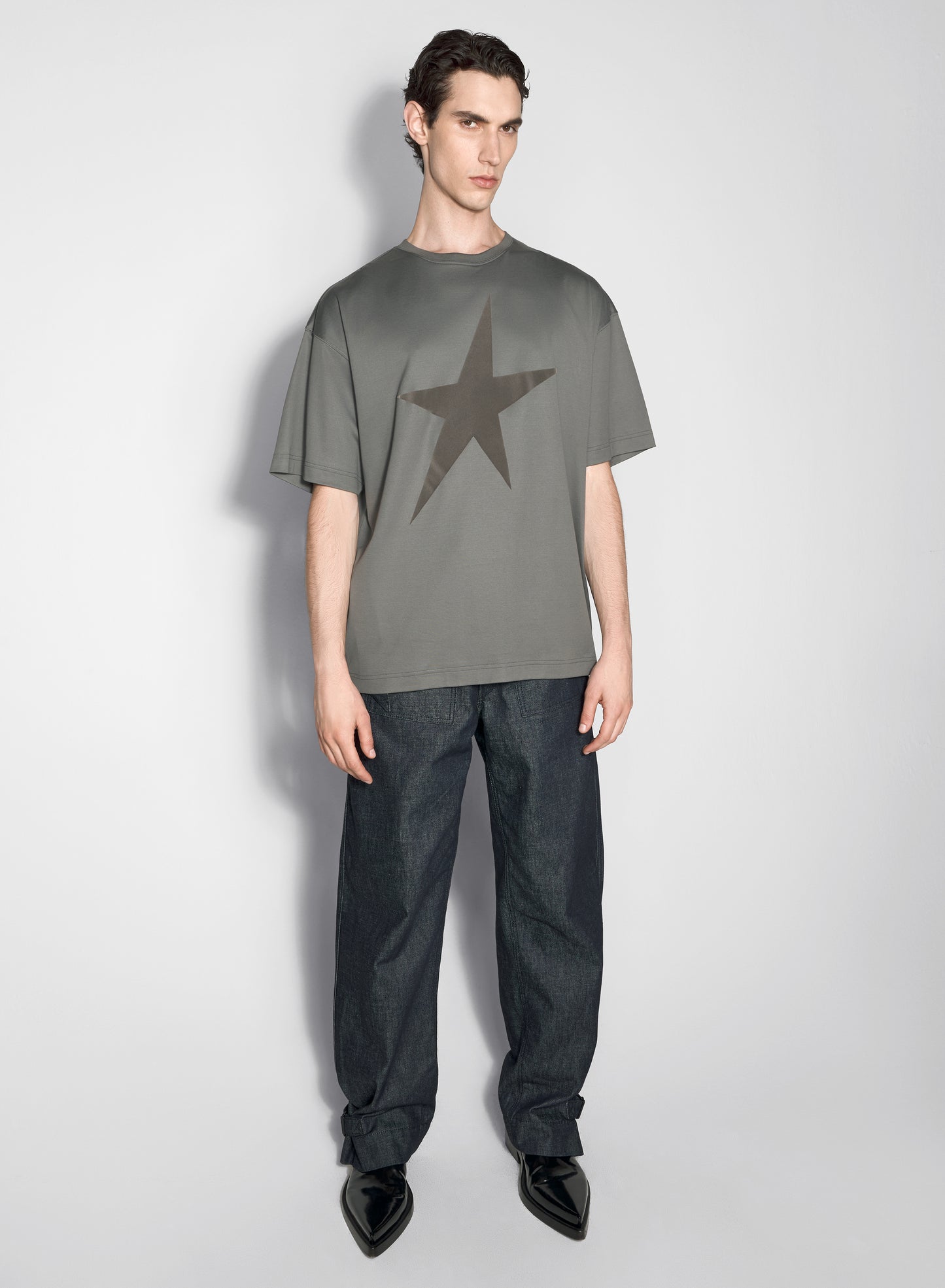 grey velvet star t-shirt