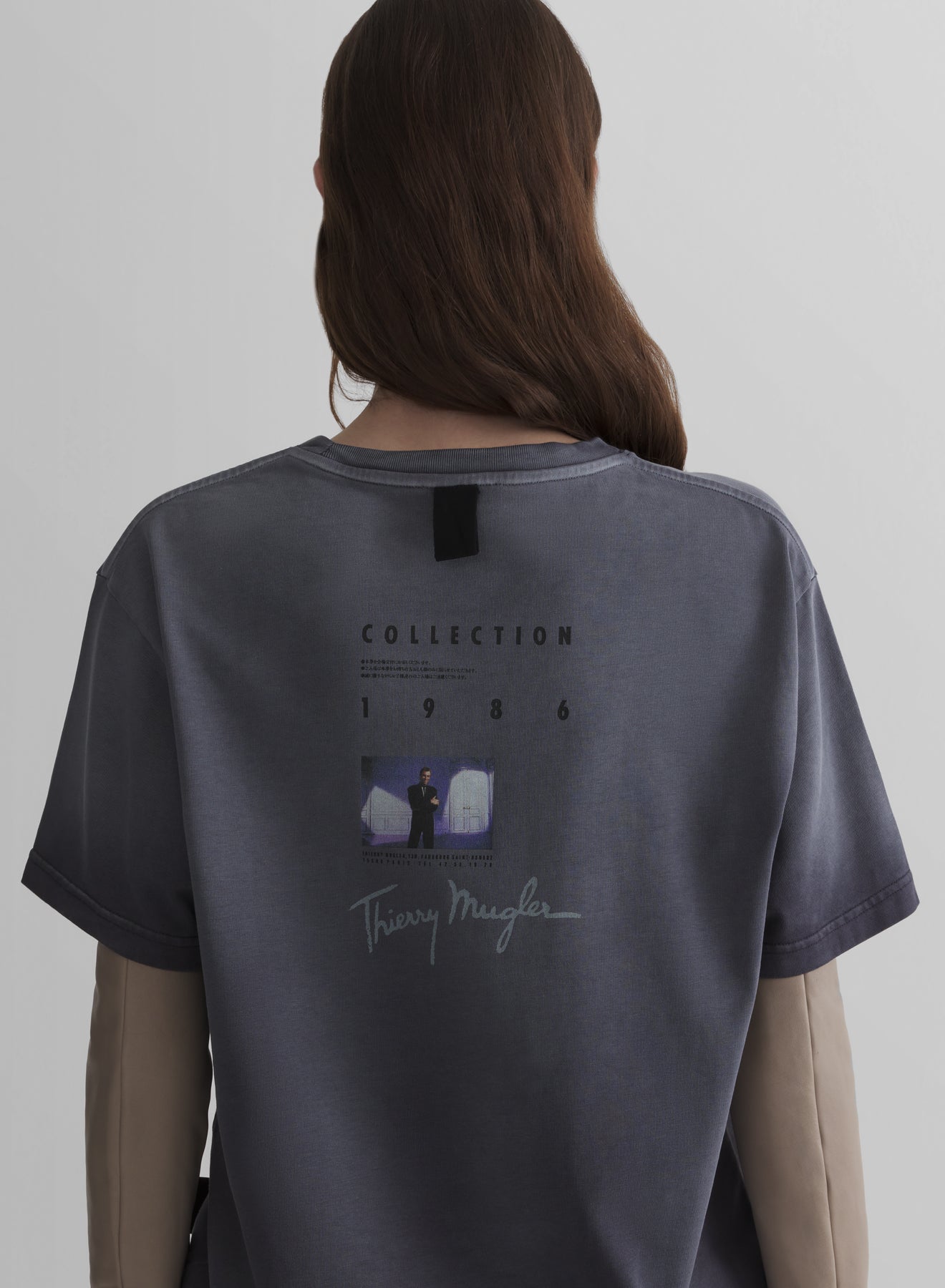 taupe short sleeves logo t-shirt