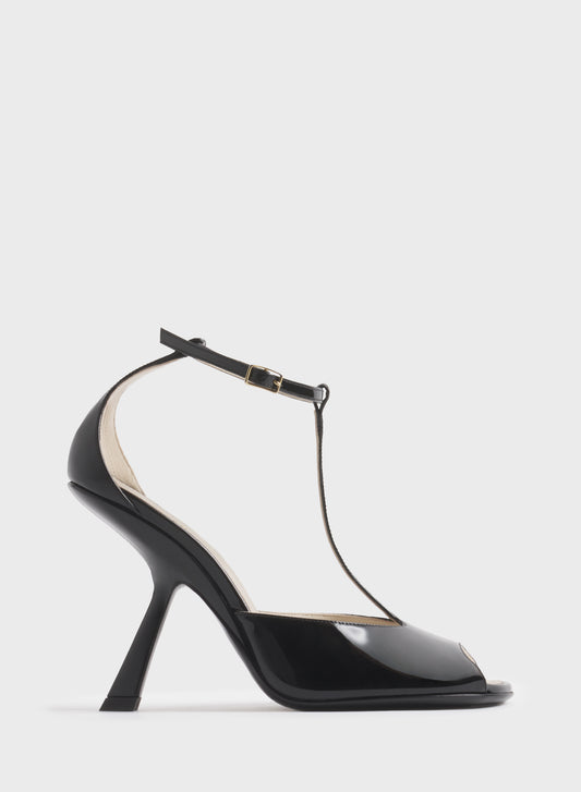 Black T-Strap pumps 105
