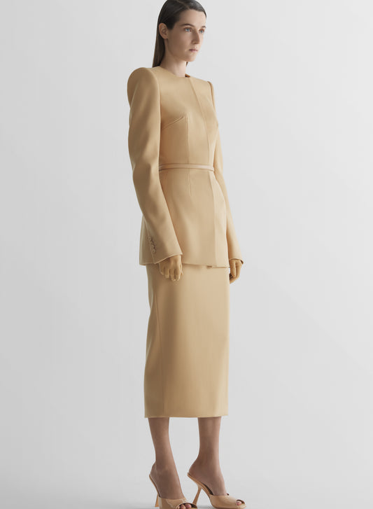 Collarless hourglass jacket