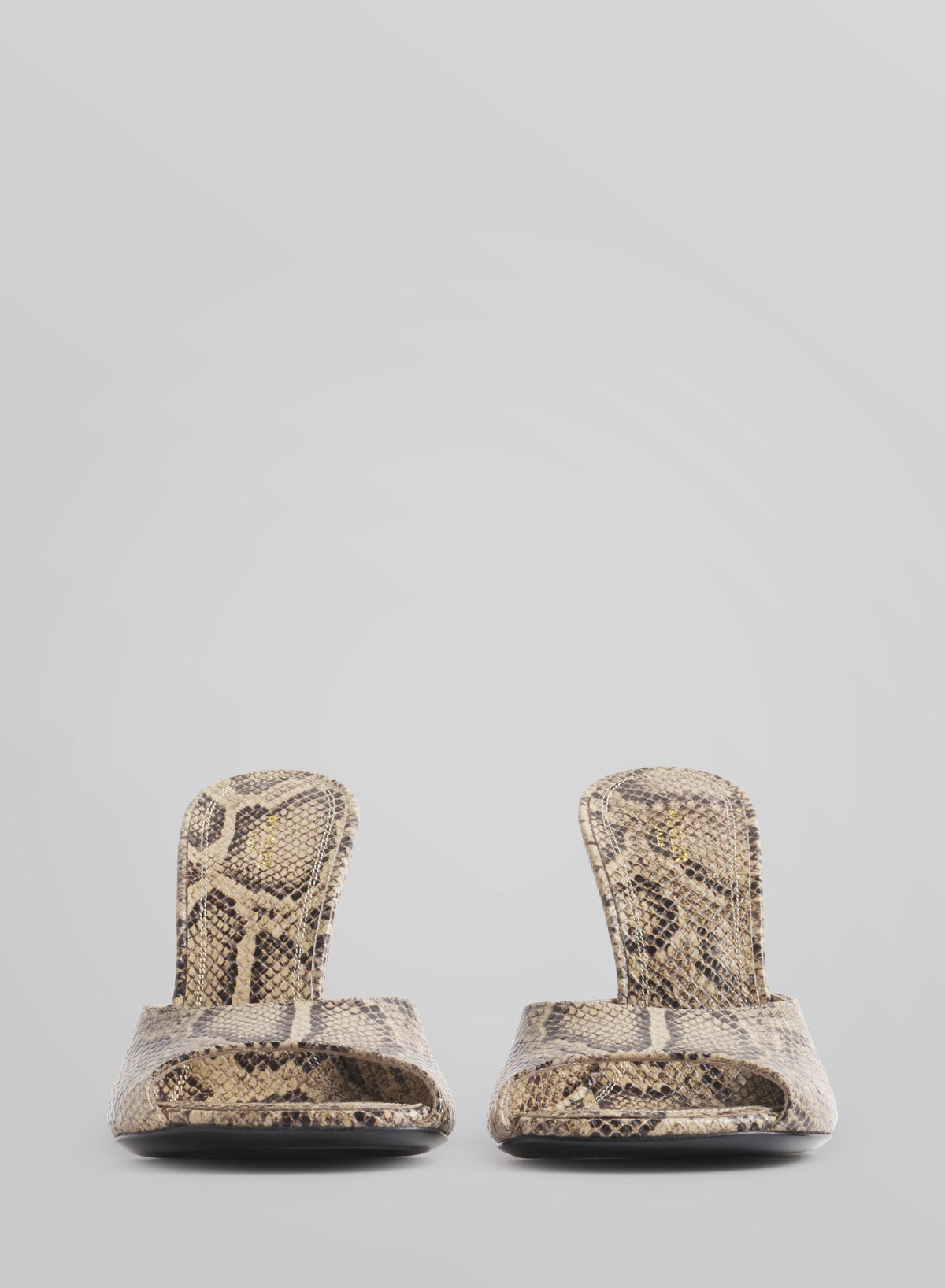 Peep-toe mules 105
