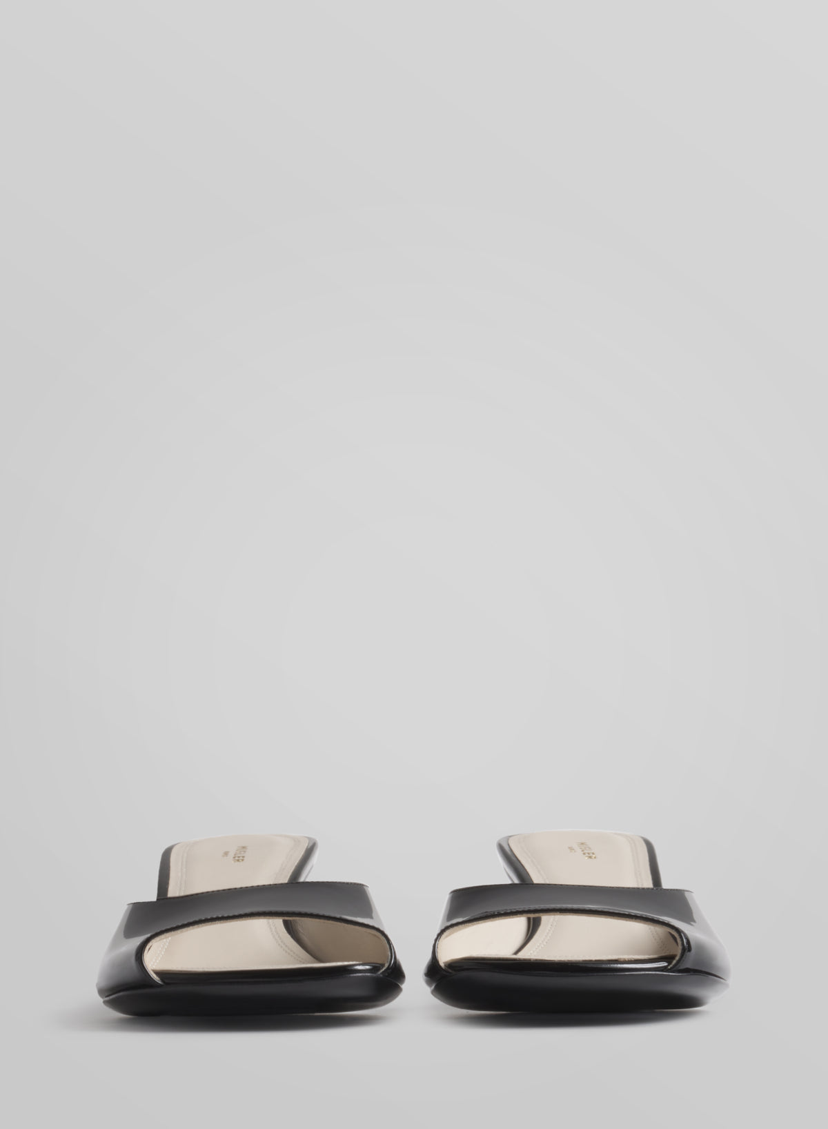 Black peep-toe mules 45
